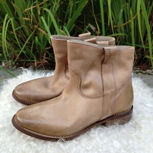 Barneys New York Tan Ankle Boots